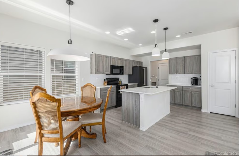 Exquisite 2-story Home